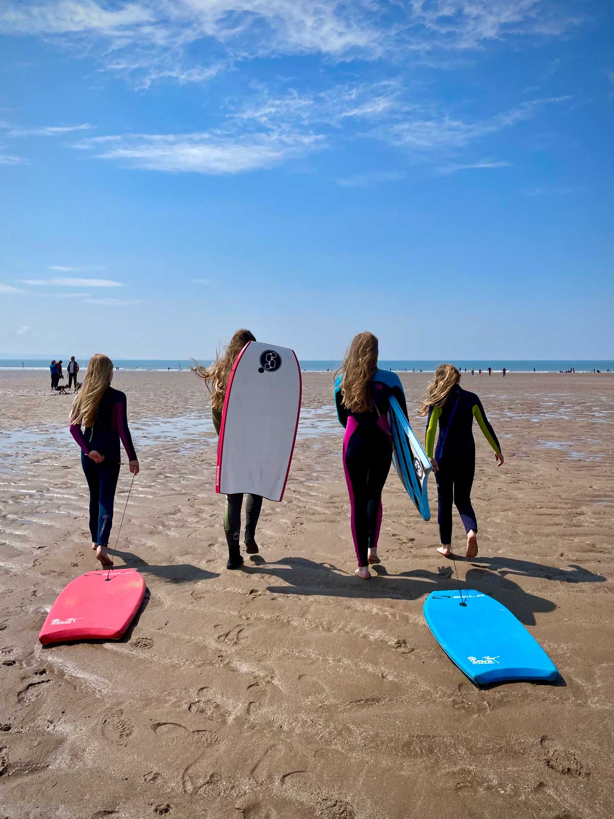 Surfer girls